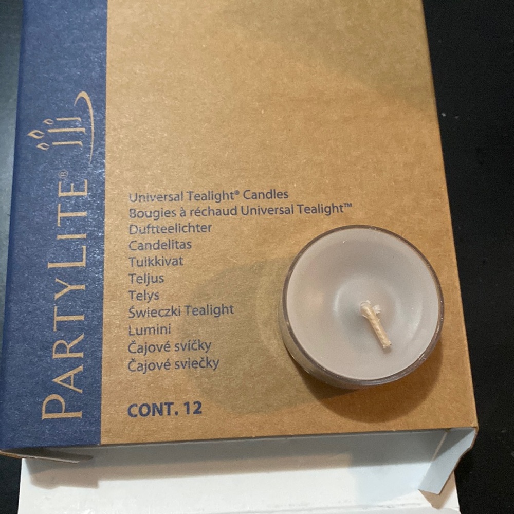 PartyLite tea lights in driftwood scent